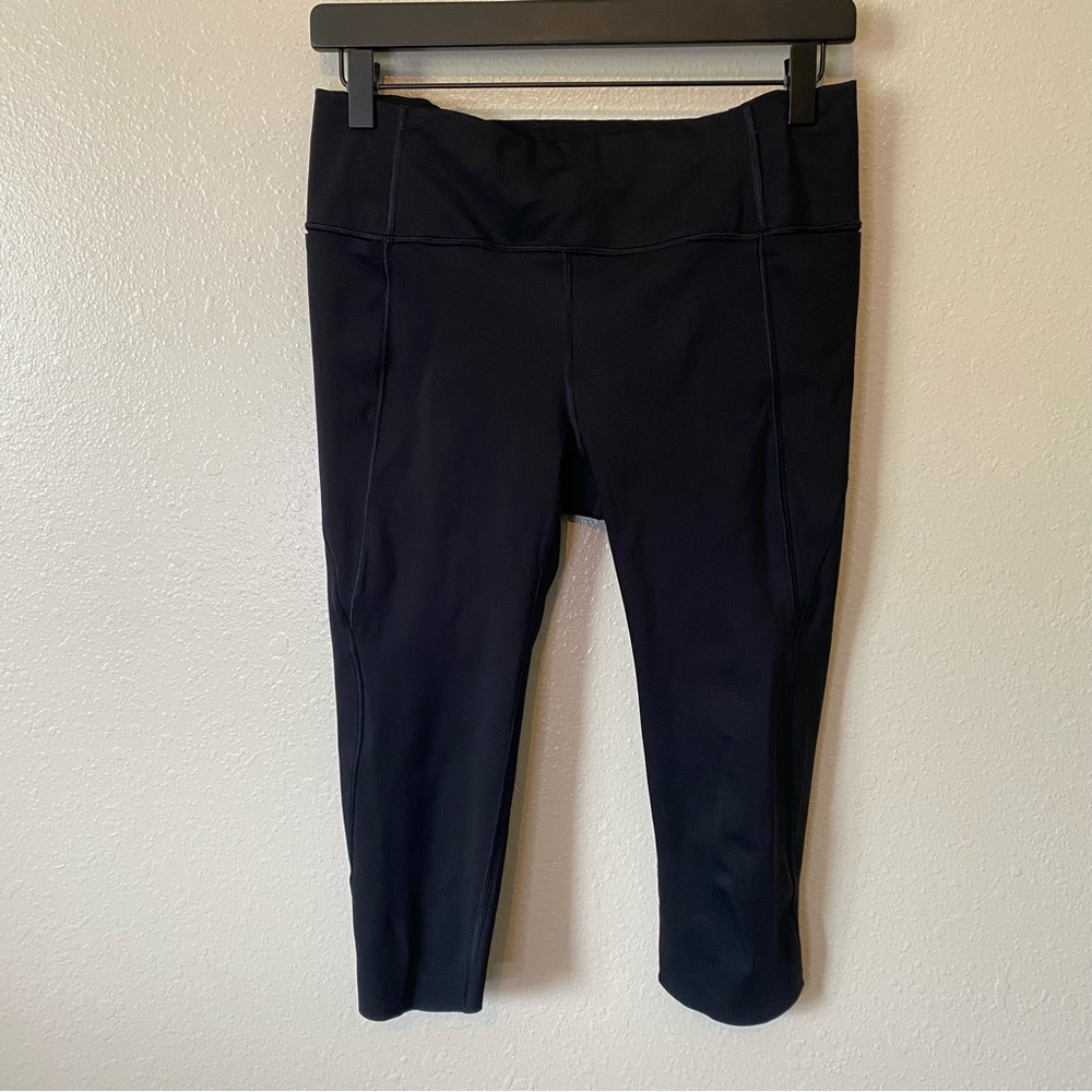 Black Athleta Crop Leggings